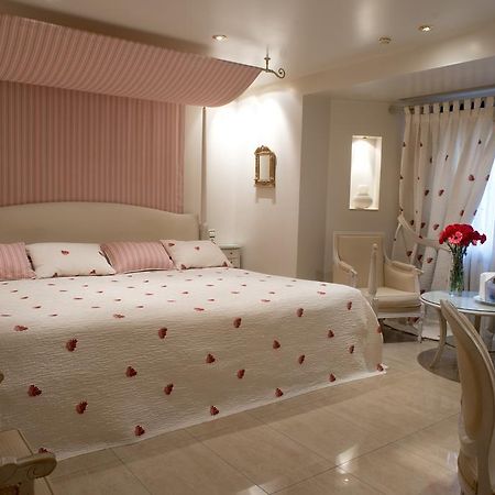 A Casa Canut Hotel Gastronomic Les Escaldes Екстериор снимка A bedroom