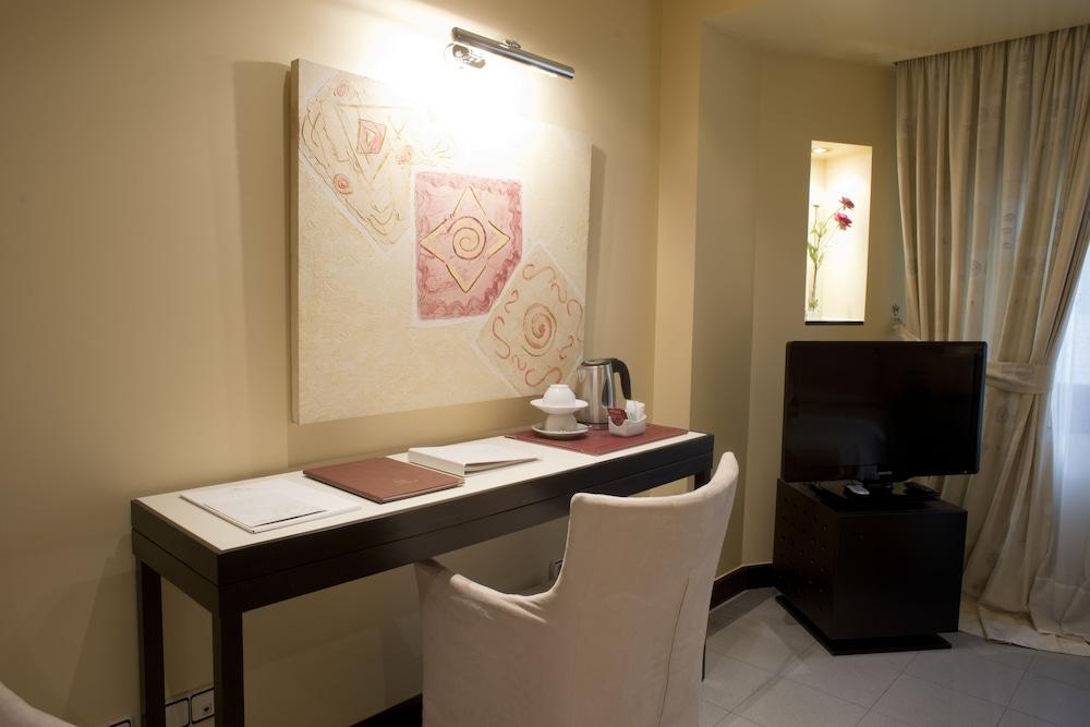 A Casa Canut Hotel Gastronomic Les Escaldes Екстериор снимка A room at the hotel