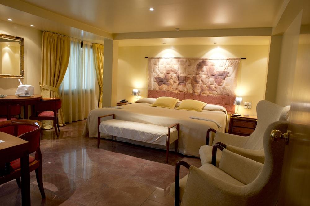 A Casa Canut Hotel Gastronomic Les Escaldes Екстериор снимка A room at the hotel
