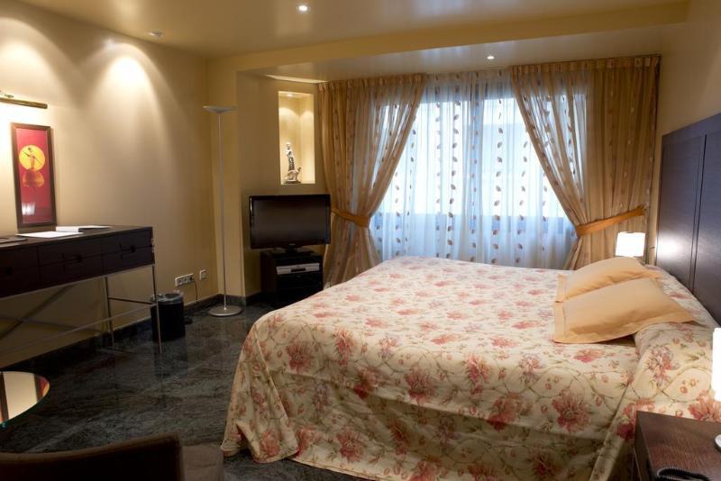 A Casa Canut Hotel Gastronomic Les Escaldes Екстериор снимка A bedroom